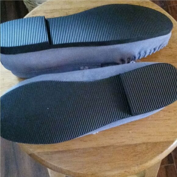 NWOT Haband Moon Beams Faux Suede Moccasins Periwinkle Blue Sz 9W - Picture 3 of 3